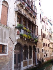 Veneziana Edifices: